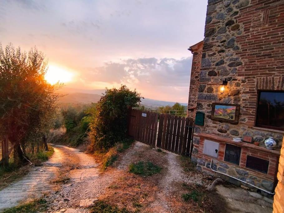 Casa Vacanza In Casale Vicino Orvieto Ficulle Exterior foto
